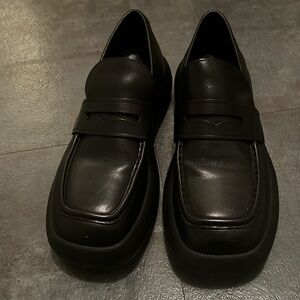 Vagabond loafers